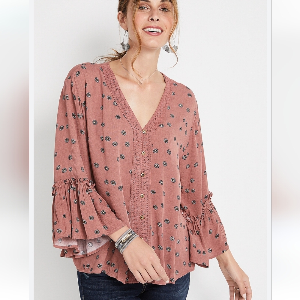 Maurices Pink Daisy Print Bell Sleeve Top Size 1X